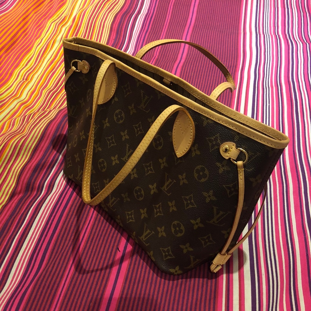 Louis Vuitton Neverfull PM
